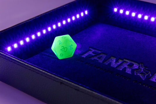 Shadow Light Blacklight Dice Tray with d20